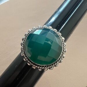 Elegant Green Sterling Silver Ring